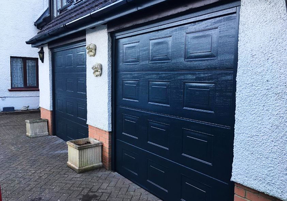 hormann-black-garage-doors-cambridge